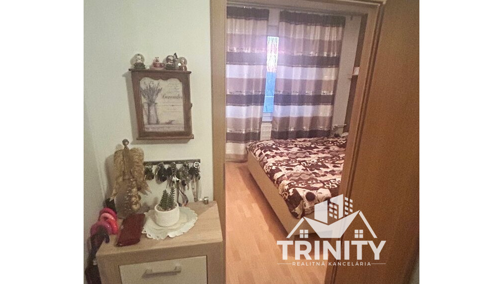 Na predaj 3-izbový byt s loggiou v Nových Zámkoch