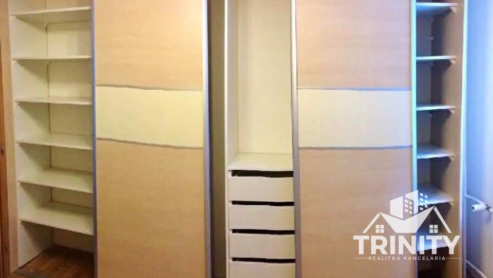 Na predaj 3-izbový byt s loggiou v Nových Zámkoch