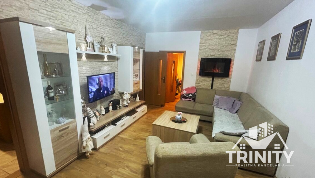 Na predaj 3-izbový byt s loggiou v Nových Zámkoch