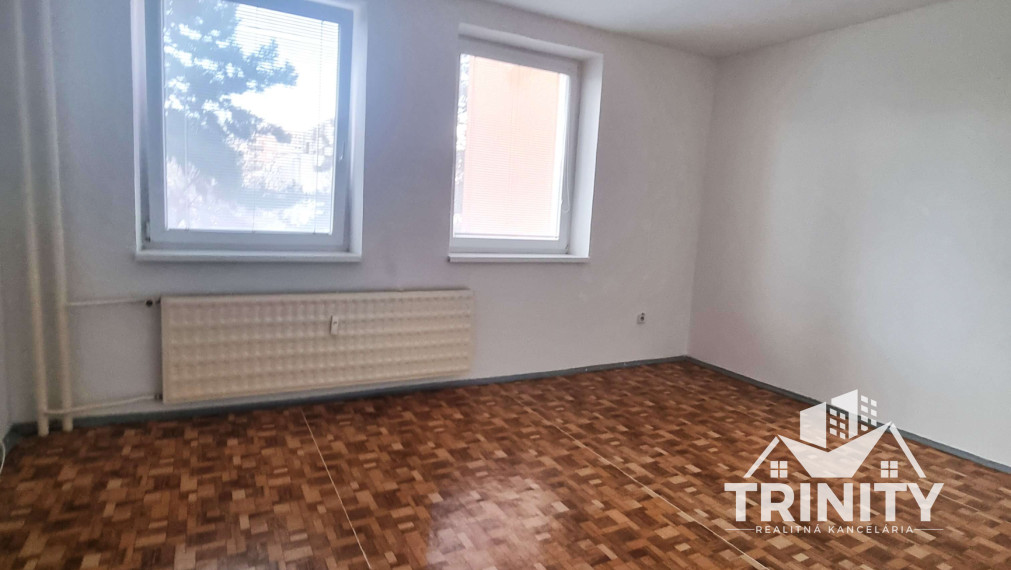 Na predaj 2-izbový byt s balkónom v Nových Zámkoch