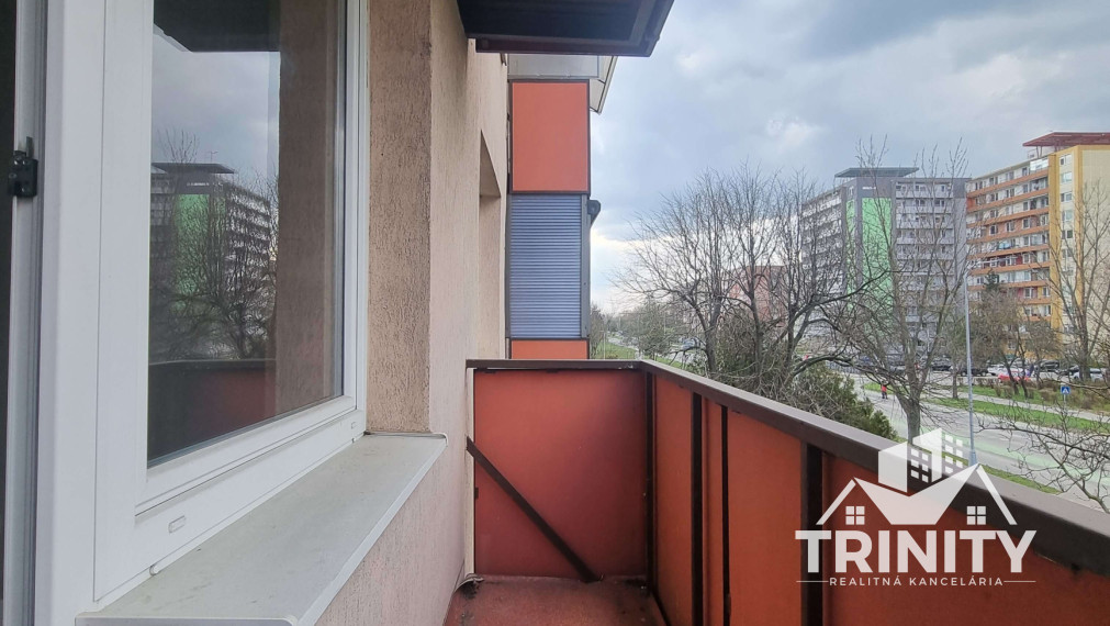 Na predaj 2-izbový byt s balkónom v Nových Zámkoch