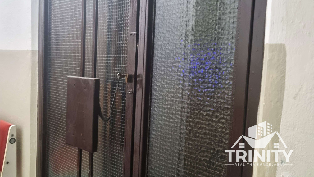 Na predaj 2-izbový byt s balkónom v Nových Zámkoch