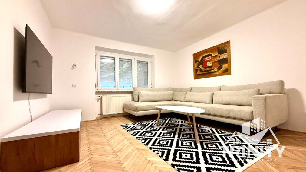 Na prenájom zariadený tehlový 2-ibový byt v centre mesta Nové Zámky