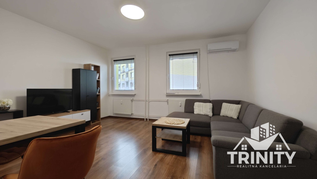 EXKLUZÍVNE - Na prenájom 1-izbový byt v Nových Zámkoch