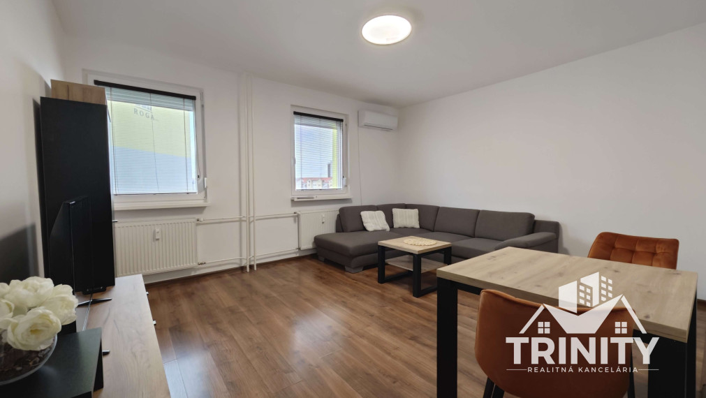 EXKLUZÍVNE - Na prenájom 1-izbový byt v Nových Zámkoch