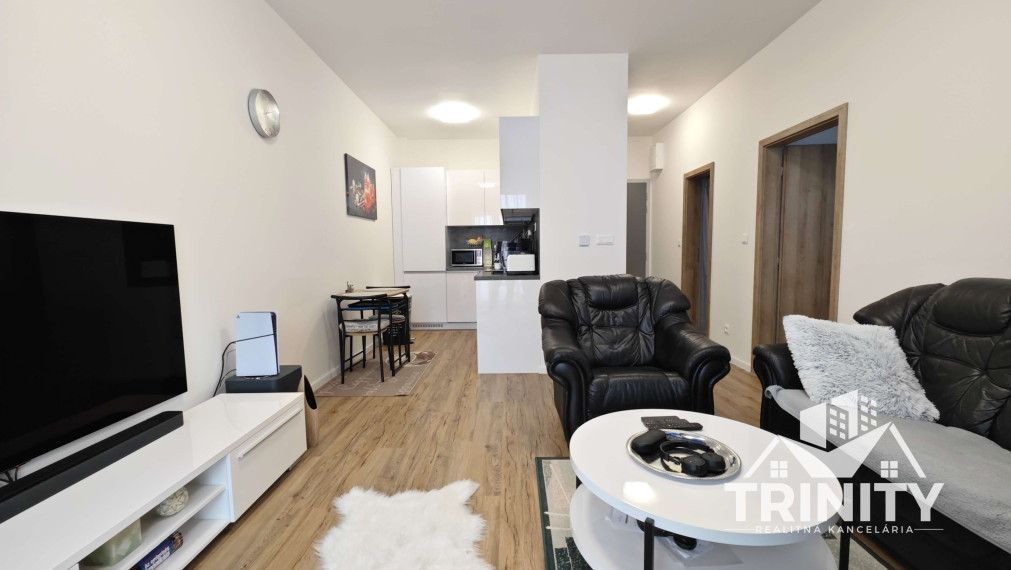 Na predaj 2-izbový byt s balkónom v novostavbe v Nových Zámkoch