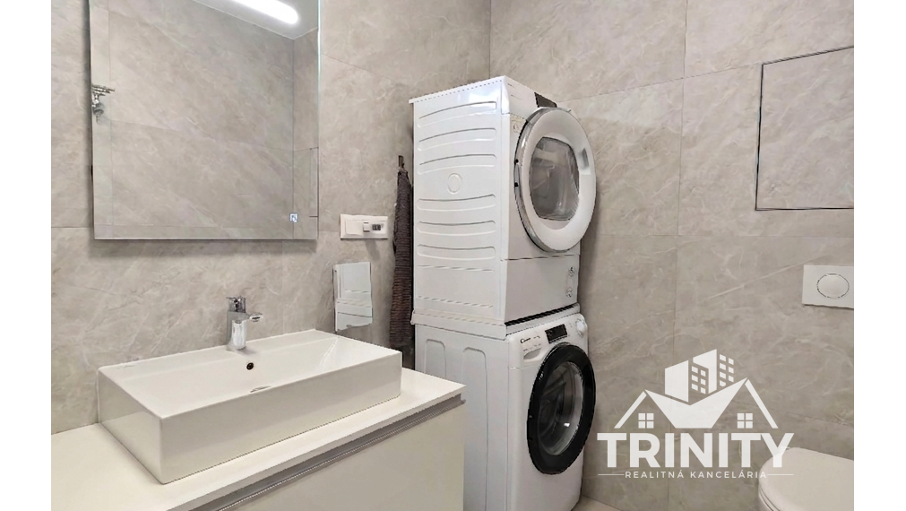 Na predaj 2-izbový byt s balkónom v novostavbe v Nových Zámkoch