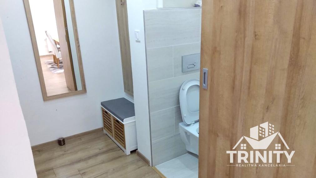 Na prenájom zariadený 2-izbový byt v Palárikove