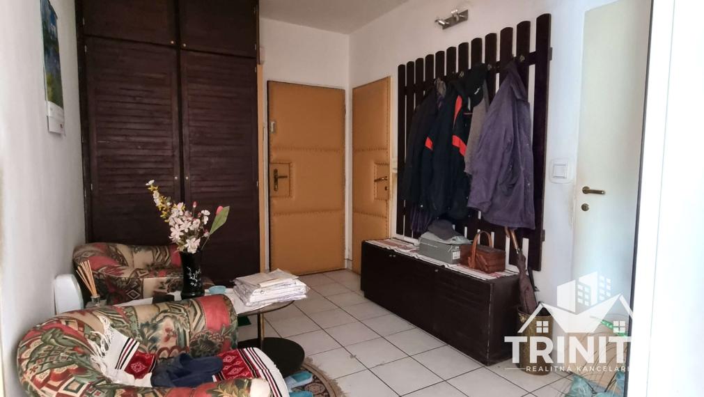 Na predaj priestranný 3-izbový byt  s balkónom v meste Nové Zámky