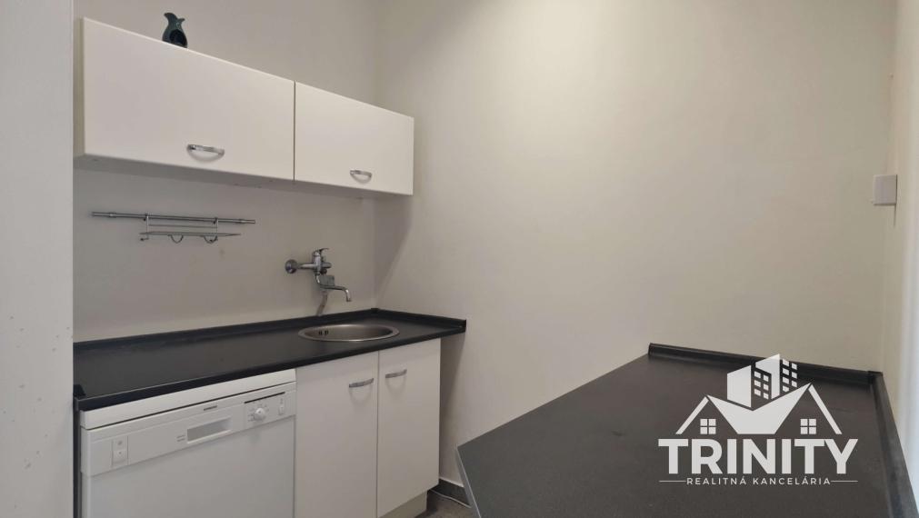 Exkluzívne kancelárske priestory na prenájom v meste Šurany