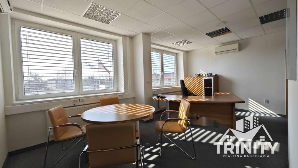 Exkluzívne kancelárske priestory na prenájom v meste Šurany