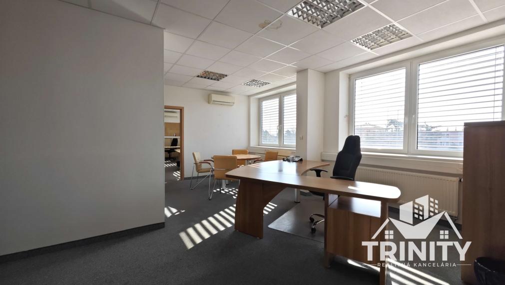 Exkluzívne kancelárske priestory na prenájom v meste Šurany