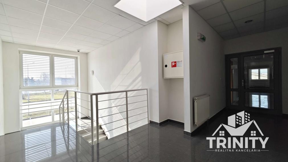 Exkluzívne kancelárske priestory na prenájom v meste Šurany