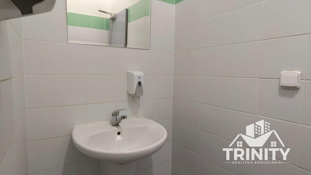 Exkluzívne kancelárske priestory na prenájom v meste Šurany