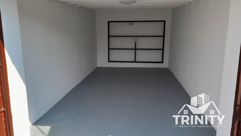 Na prenájom prerobená garáž s elektrikou v Nových Zámkoch