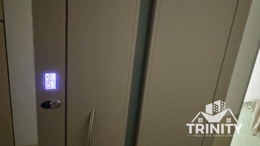 EXKLUZÍVNE - Na predaj 3-izbový byt s loggiou v Nových Zámkoch