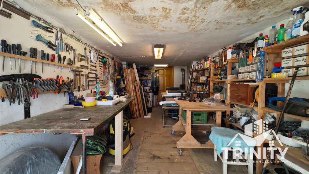 Na predaj tehlový 2-izbový byt s garážou v Nových Zámkoch