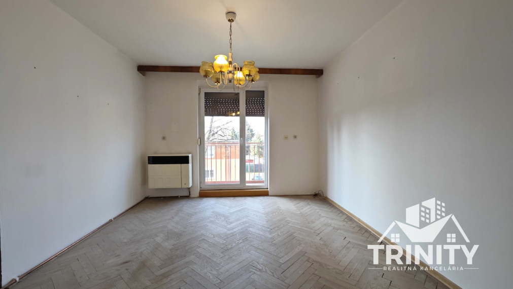 Na predaj tehlový 2-izbový byt s garážou v Nových Zámkoch