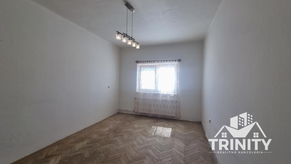 Na prenájom 2-izbový byt v centre mesta Nové Zámky