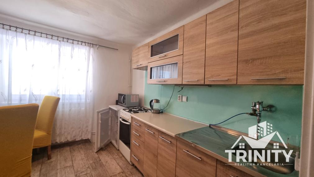 Na prenájom 2-izbový byt v centre mesta Nové Zámky