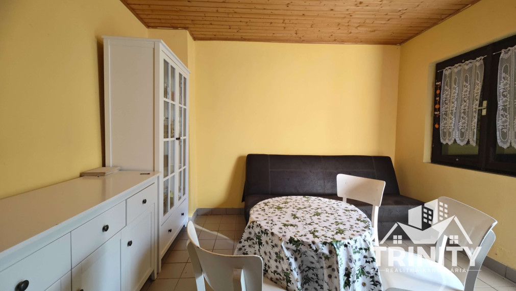 Na predaj murovaná chata na Zúgove v meste Nové Zámky