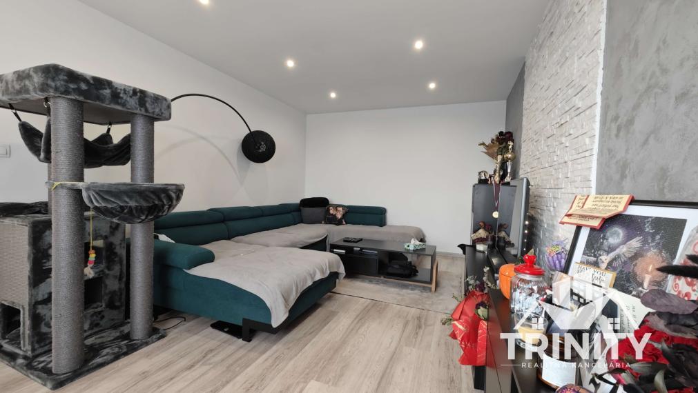 EXKLUZÍVNE - Na prenájom 2-izbový byt s dvomi balkónmi v Nových Zámkoch