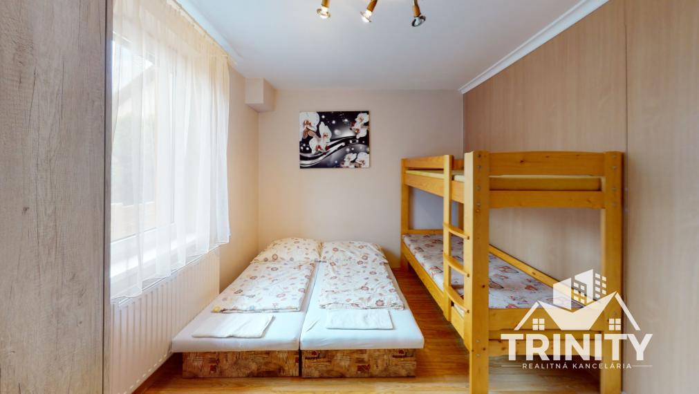 EXKLUZÍVNE - Na predaj penzión / ubytovacie zariadenie v obci Podhájska