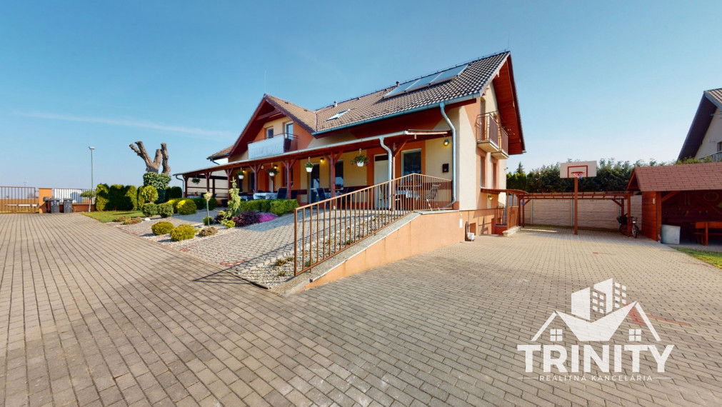 EXKLUZÍVNE - Na predaj penzión / ubytovacie zariadenie v obci Podhájska