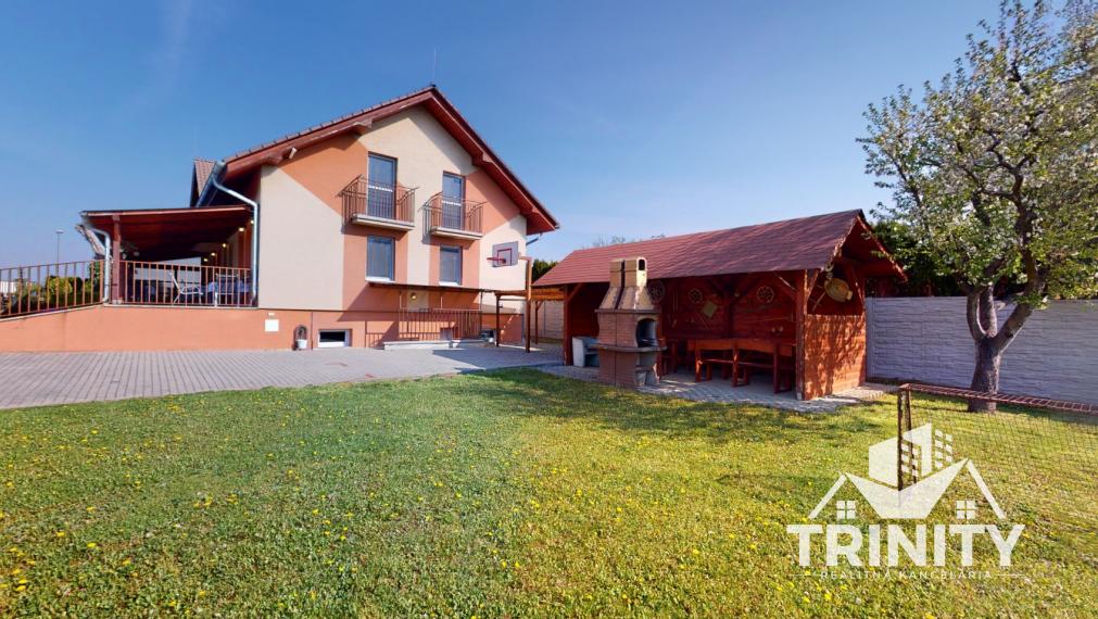 EXKLUZÍVNE - Na predaj penzión / ubytovacie zariadenie v obci Podhájska