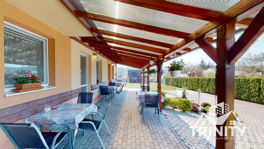 EXKLUZÍVNE - Na predaj penzión / ubytovacie zariadenie v obci Podhájska