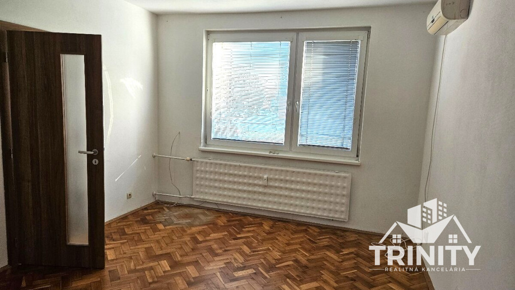 Na prenájom prerobený 1-izbový byt v meste Šurany