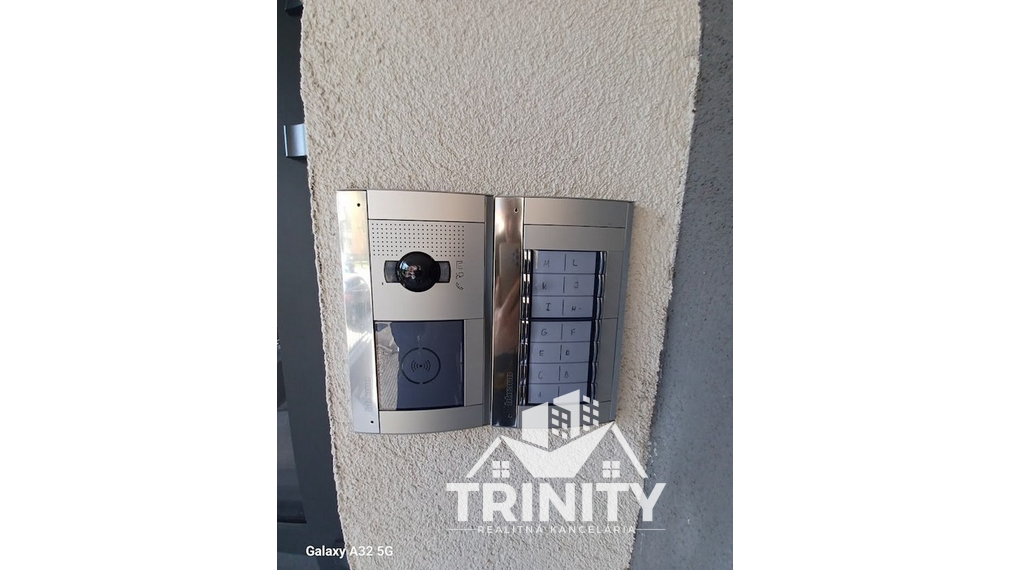 Na prenájom kompletne zariadený 2-izbový byt s loggiou v meste Šurany