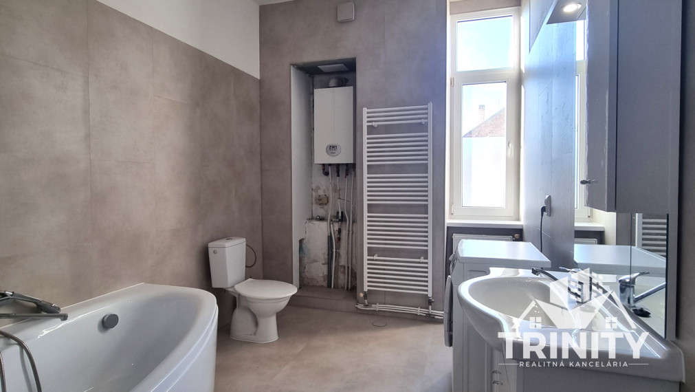 Na prenájom kompletne  zariadený 2-izbový byt v meste Šurany