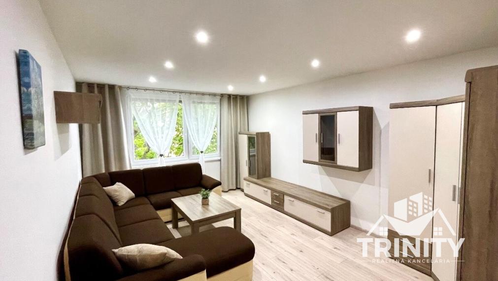 Na prenájom zariadený 3-izbový byt v meste Nové Zámky