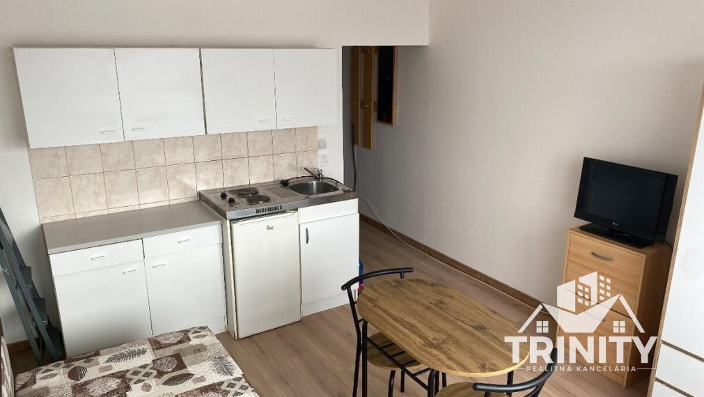 Na prenájom zriadená garsónka v šišom centre v Nových Zámkoch