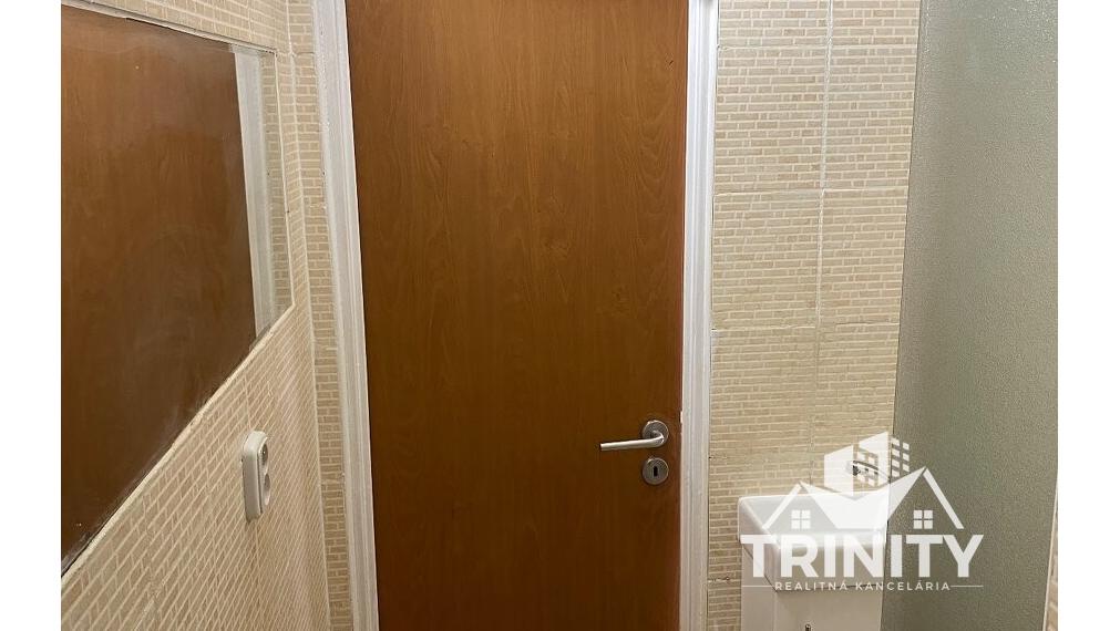 Na prenájom zriadená garsónka v šišom centre v Nových Zámkoch