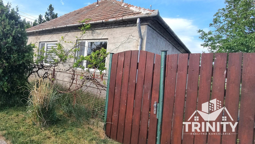 Na predaj 3-izbový rodinný dom v obci Dolný Jatov