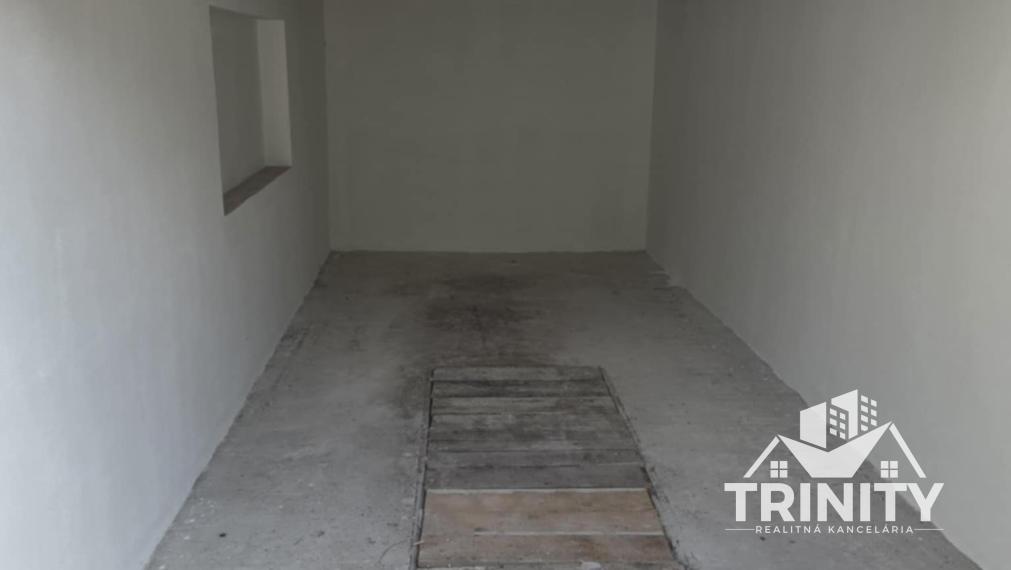 Na prenájom kompletne prerobená garáž v meste Nové Zámky