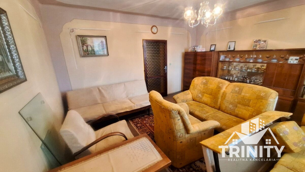 Na predaj 3-izbový tehlový rodinný dom v obci Bánov
