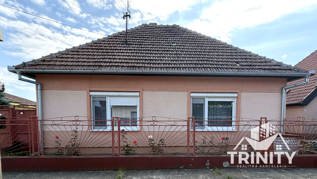 Na predaj tehlový 4-izbový rodinný dom v obci Andovce