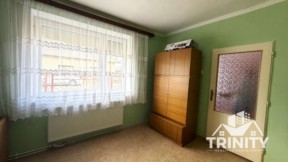 Na predaj tehlový 4-izbový rodinný dom v obci Andovce