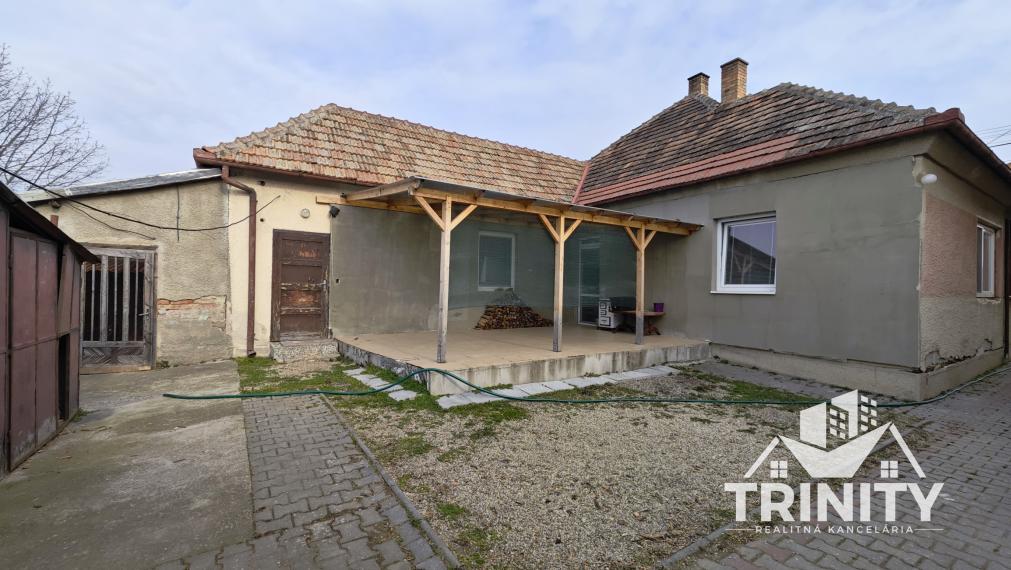 Na predaj 4-izbový rodinný dom s garážou v obci Tvrdošovce