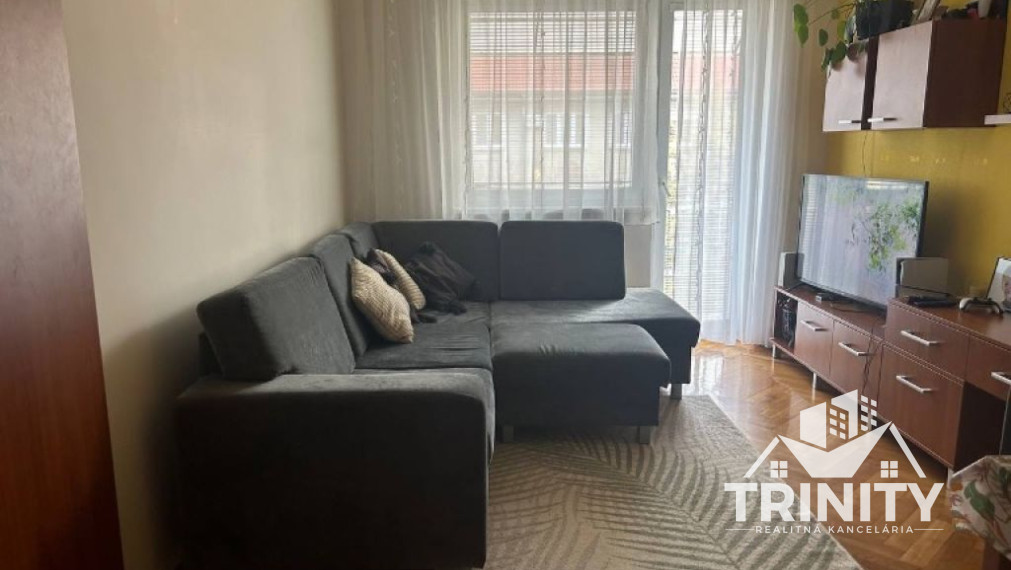 Na predaj 3-izbový tehlový byt s balkónom v meste Nové Zámky