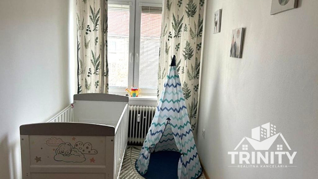 Na predaj 3-izbový tehlový byt s balkónom v meste Nové Zámky