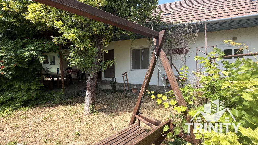Na predaj starší rodinný dom v obci Svodín