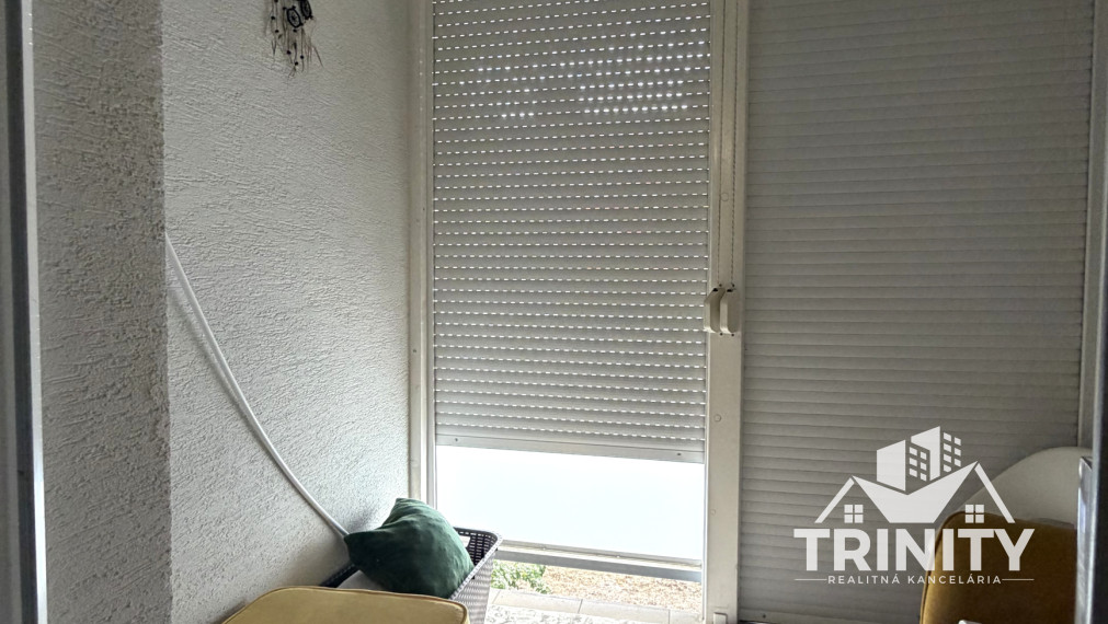 Na prenájom kompletne a moderne zariadený 3-izbový byt s loggiou v meste Nové Zámky