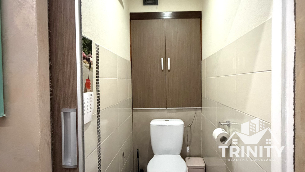 Na prenájom kompletne a moderne zariadený 3-izbový byt s loggiou v meste Nové Zámky