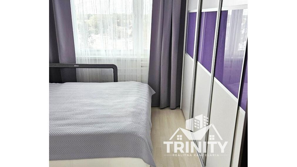 Na predaj zrekonštruovaný 3-izbový byt s balkónom v meste Nové Zámky