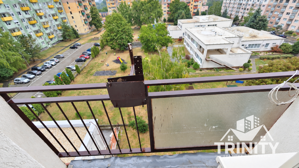 Na prenájom 2-izbový byt s balkónom na MDŽ v Šuranoch
