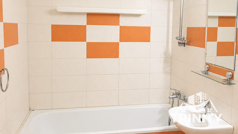 Na predaj 3-izbový byt s balkónom v meste Nové Zámky